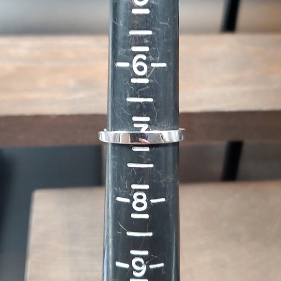 Size 7 925 Sterling Silver Round And Marquise Cubic Zirconia Ring - Picture 5 of 7